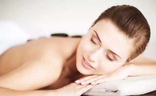 女生下面味道似“鱼腥”医生：这几个习惯不改妇科病很快找上你