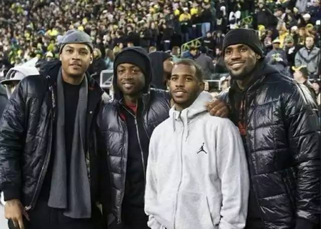 香蕉船兄弟相约一起打球,香蕉船兄弟观战保罗