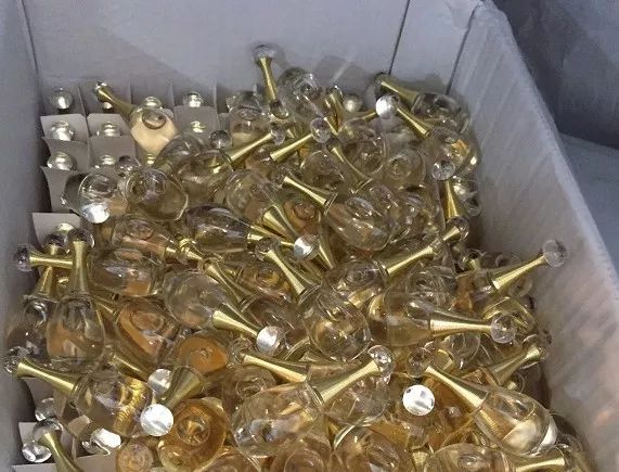 一般海外代购发现是假货会怎么办,海关说海外代购骗局