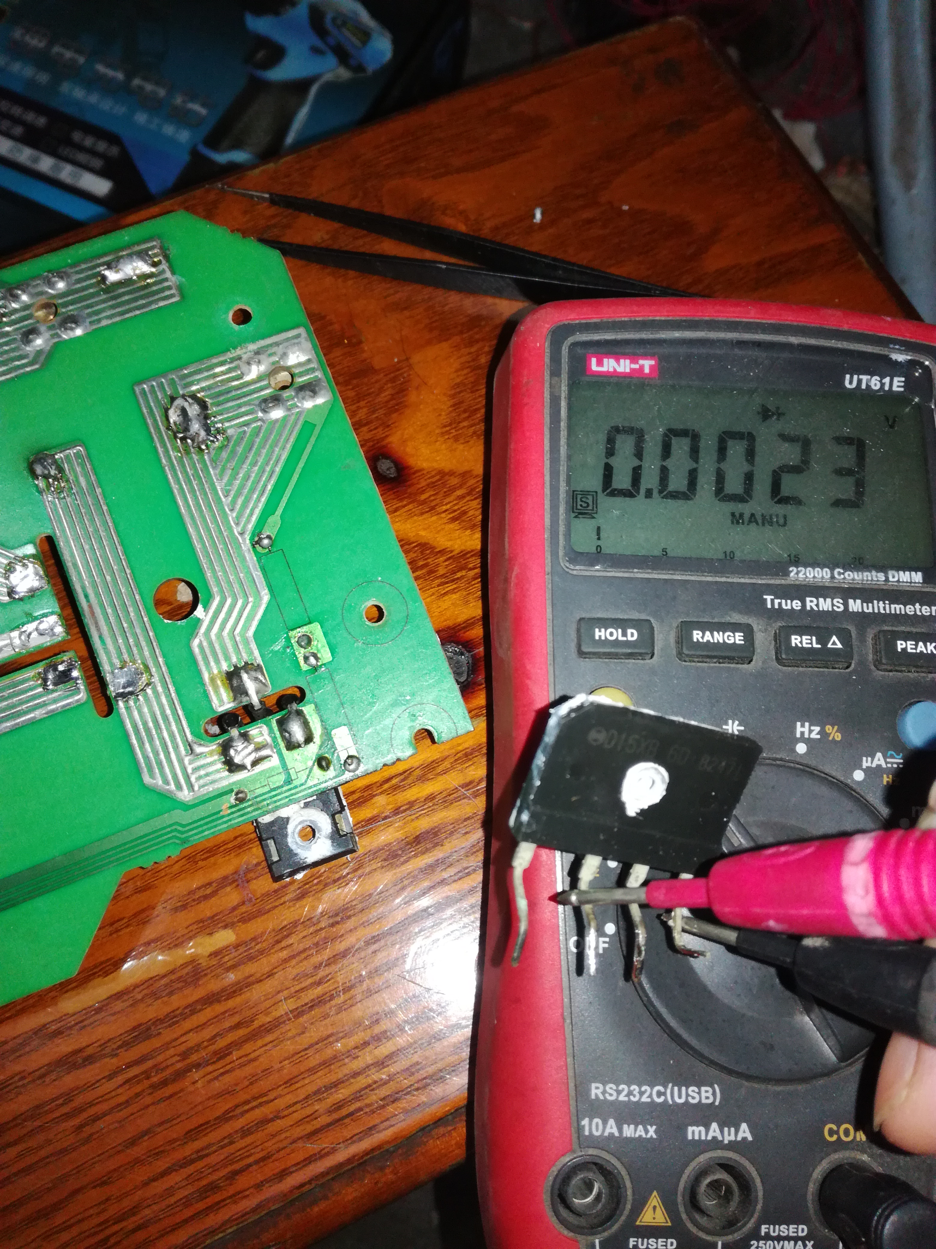 电磁炉进水怎么修,电磁炉进水了怎么修理