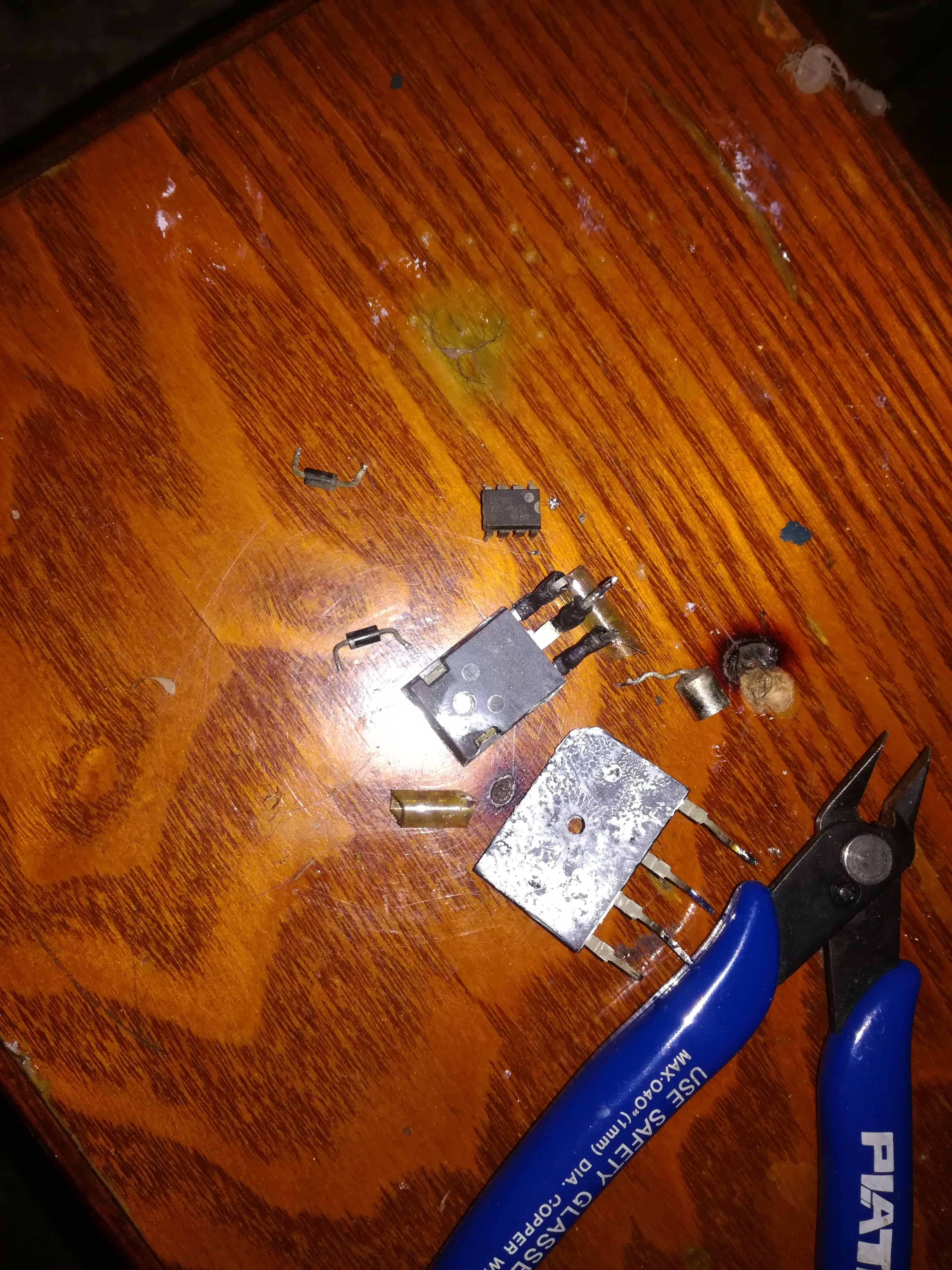 电磁炉进水怎么修,电磁炉进水了怎么修理