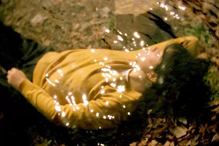 你的坚持终将美好不留遗憾,你的坚持不会被辜负