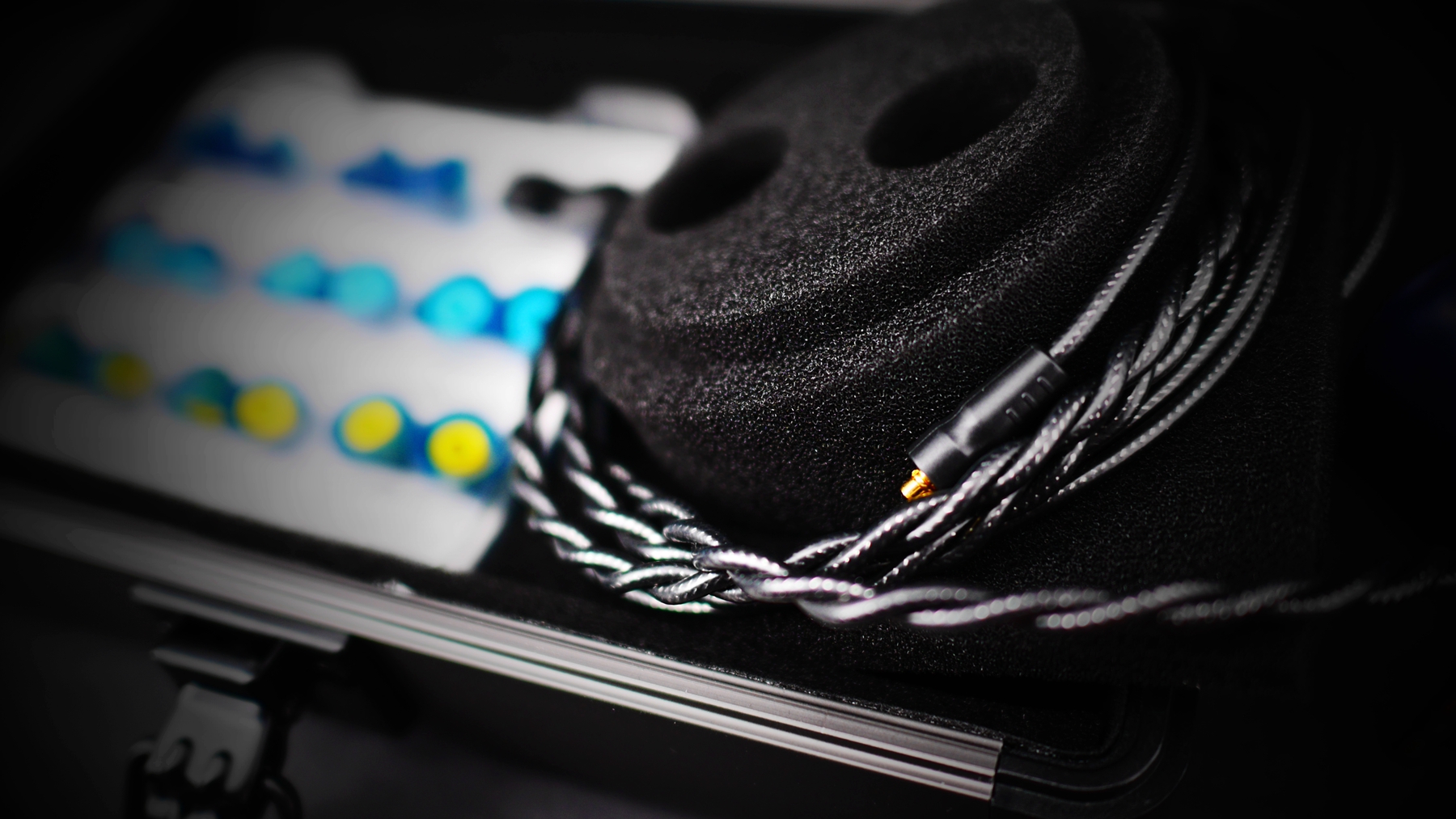 钢铁侠轰炸机——AcoustuneHS1551CU林氏评测