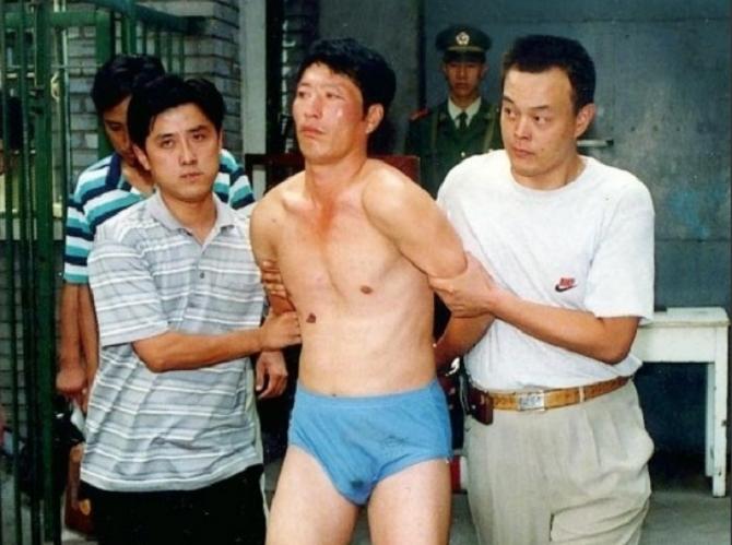 他是中国第一悍匪,害了15人,死前女友说,除了杀人,你什么都好