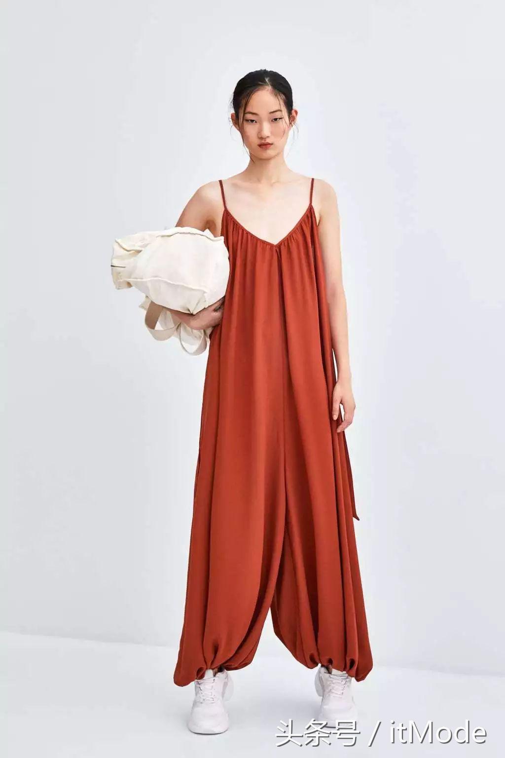 zara穿搭2021早秋黑裙,zara的新品太好看了吧