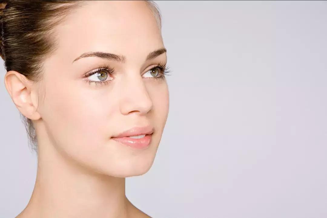 夏天晒黑后如何快速白回来,夏天晒黑了多久才能变白