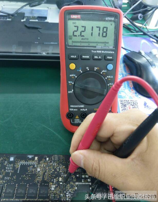 苹果笔记本开机出现问号怎么办,2010苹果笔记本开机出现一个问号