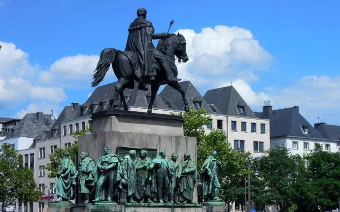 科隆大教堂19年视频,科隆大教堂始建于1248年