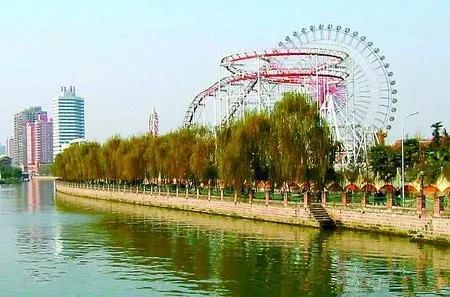 成都的耍家，一代有一代的主场