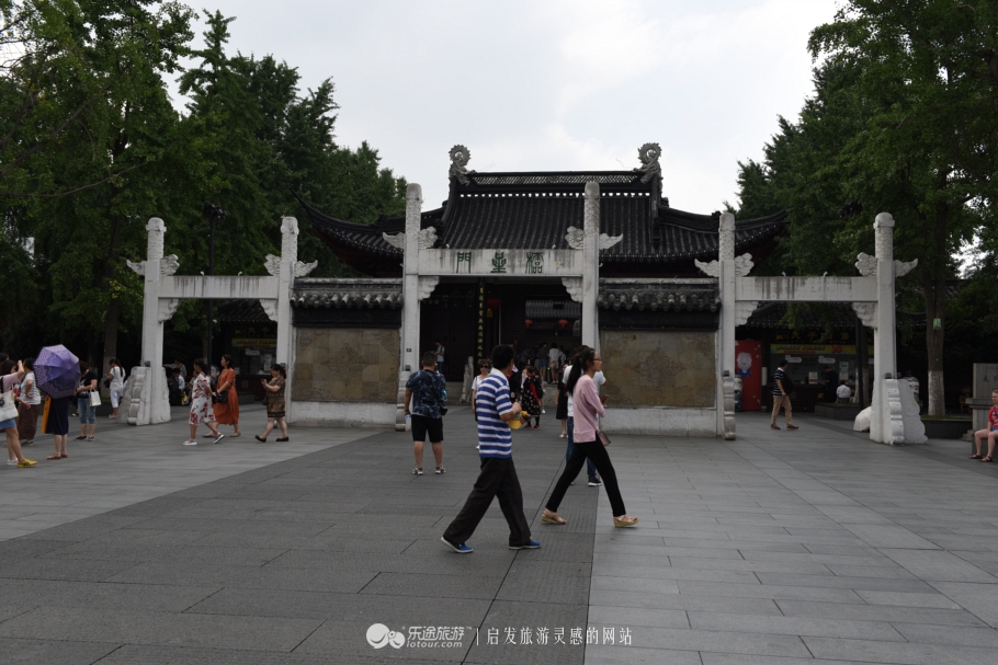 夫子庙来历和古今的变迁,南京著名的景点夫子庙江南古都