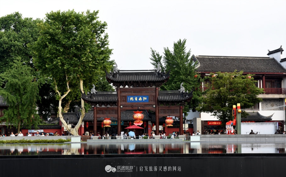 夫子庙来历和古今的变迁,南京著名的景点夫子庙江南古都
