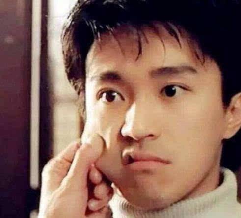 周星驰当年对大话西游的看法,周星驰在大话西游中的眼神