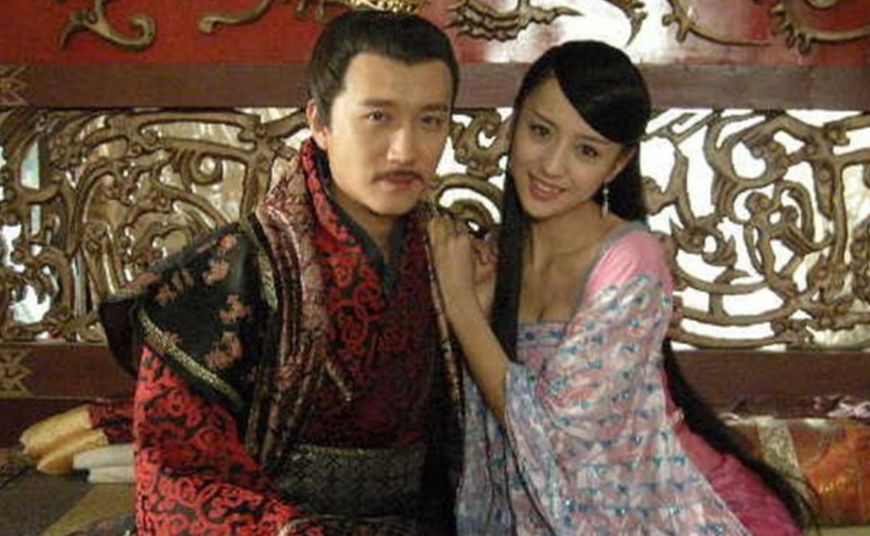 为惩治不忠的女子,古人发明了4种刑罚,最残忍的是在脸上烙字