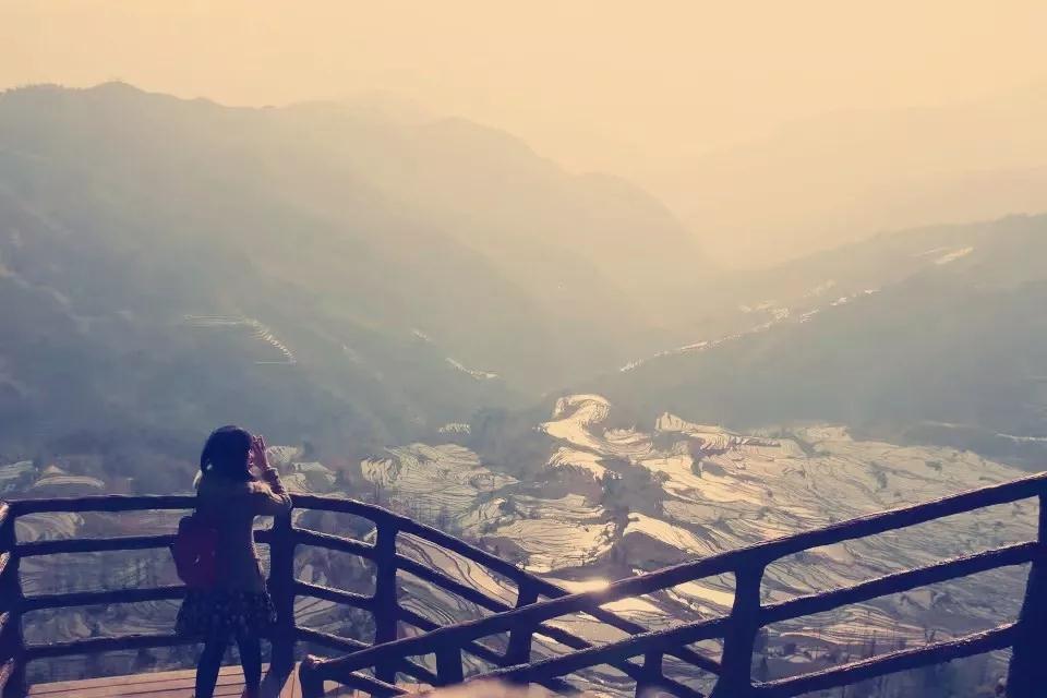 给你我的手，云上漫游｜素衣薰馥：七彩云南行吟集