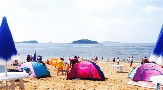 踏浪看海享受阳光沙滩海浪,玩遍海边