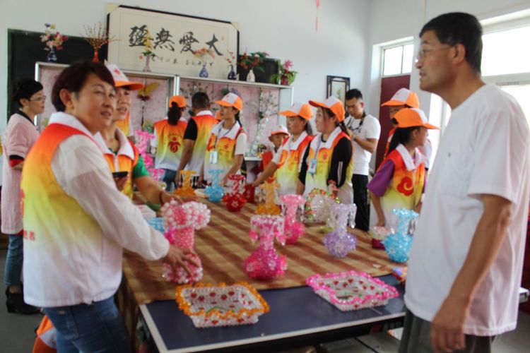 关爱自闭症的孩子视频,关爱智力残疾孩子