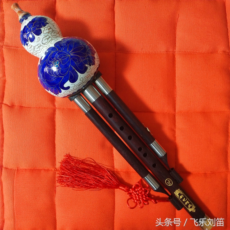 葫芦丝吹时有杂音咋办,葫芦丝吹着有杂音怎么办