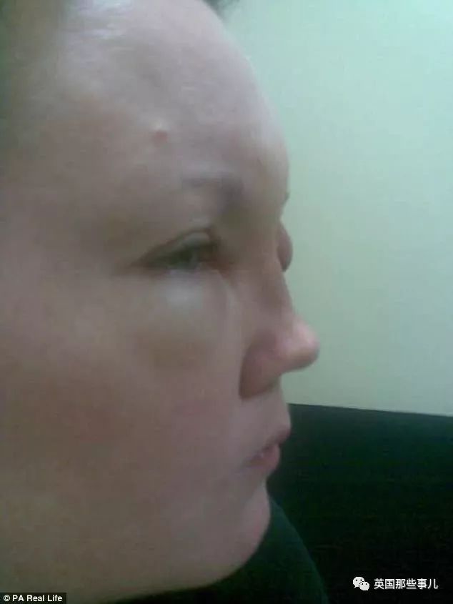 戴着隐形眼镜洗了一次澡,戴了隐形眼镜晚上还是看不清楚