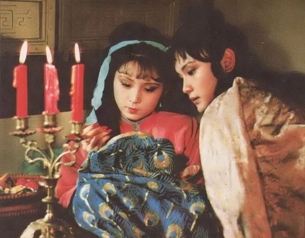 晴雯给我们的启示,晴雯撕扇子启示