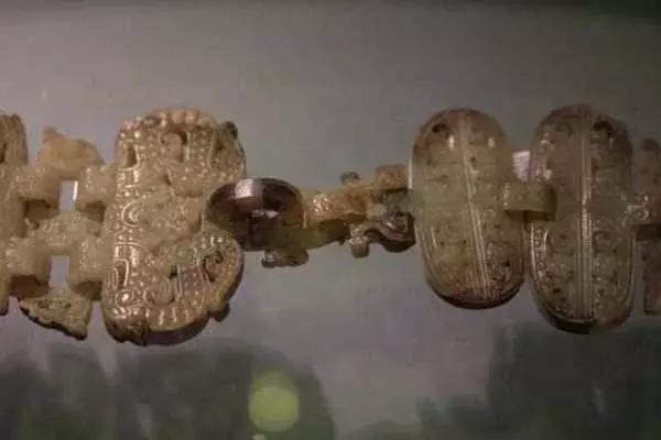 仙岛最大的古墓,蓬莱仙岛挖出千年古墓