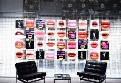 吸引各大明星网红为它疯狂打call,众明星大咖前来打call