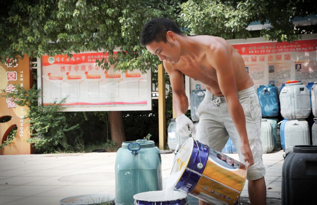 诗和远方还有田野和家乡,诗和远方也有人间日常