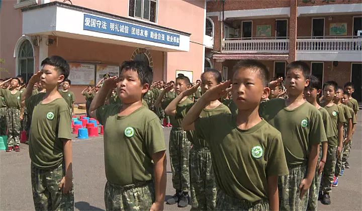 诗和远方还有田野和家乡,诗和远方也有人间日常