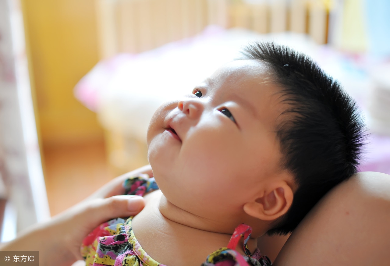 宝宝奶胖脸超大,宝宝奶膘啥意思