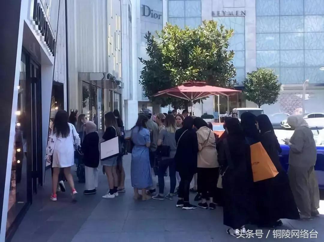 买10万赚10万？土耳其货币暴跌，中国代购圈忙翻