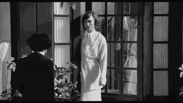 年轻人背帆布包,上班族背便宜的帆布包丢人吗