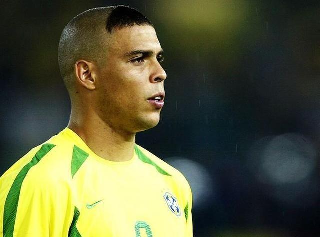 世界公认足球天赋排名榜,足坛现役球感最好的十名球员