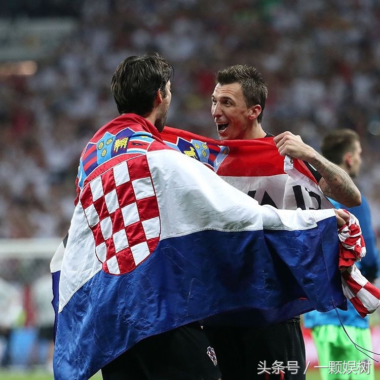 snh48鞠婧祎和好友重聚,snh48鞠婧祎和女团参加央视比赛