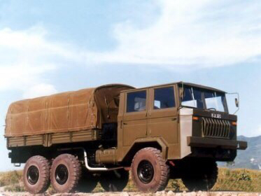 世界军用拖车系列,中国军用轻型履带运兵车