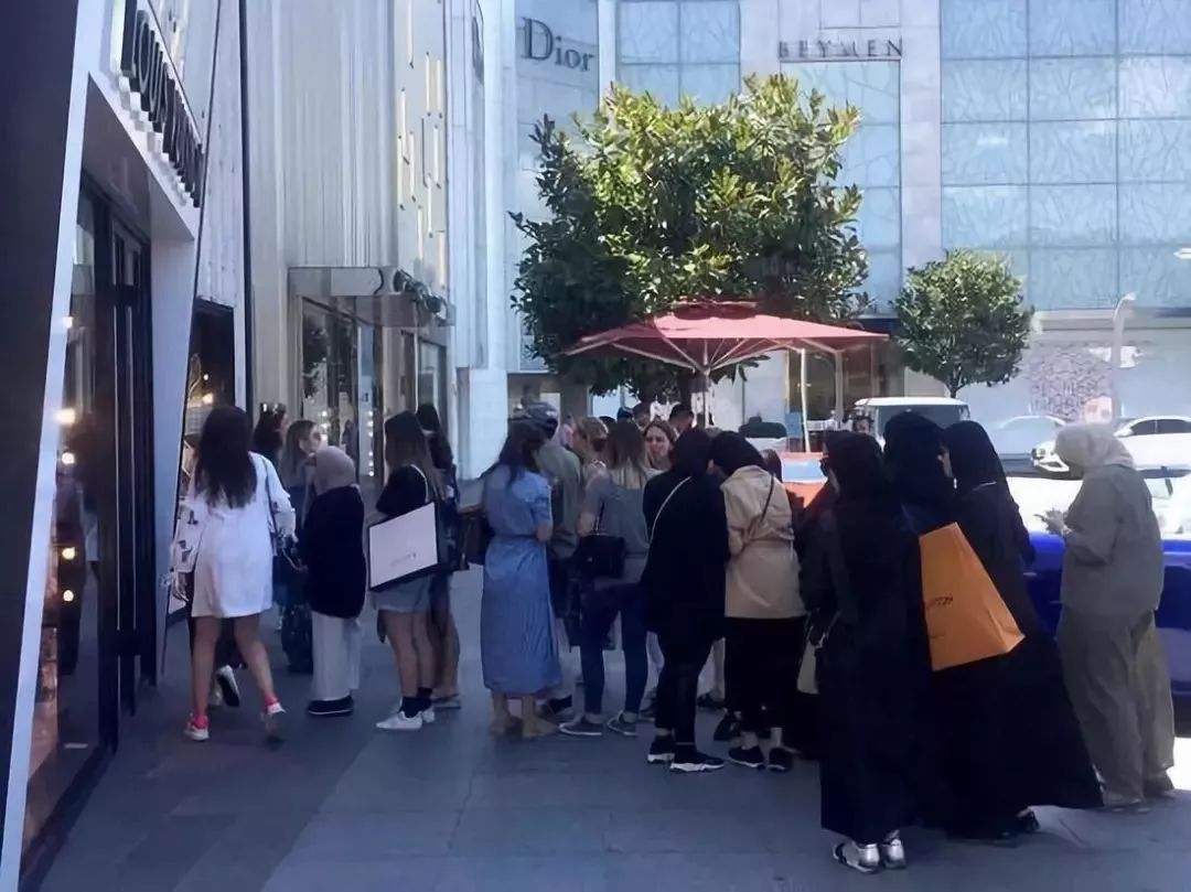 香奈儿日本买贵吗,香奈儿哪个国家买最便宜