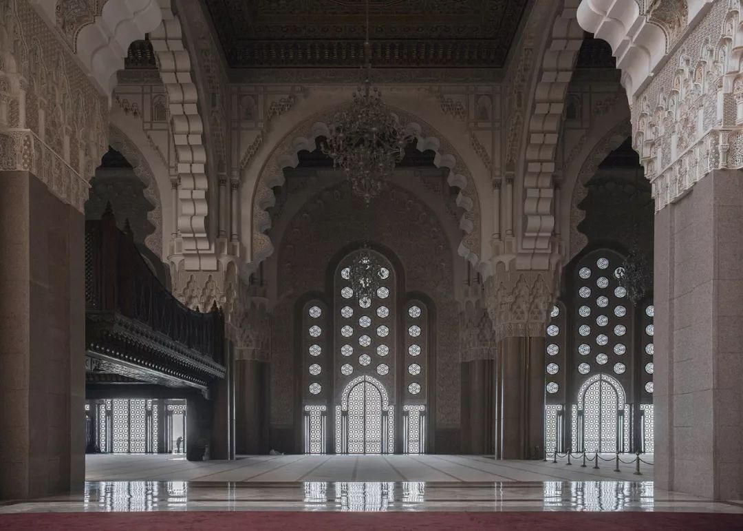 解压！美哭的对称建筑，瞬间治愈强迫症患者