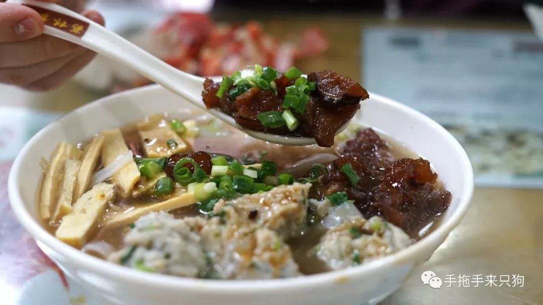 泰国龙虾河粉哪家好吃,在西华吃美食