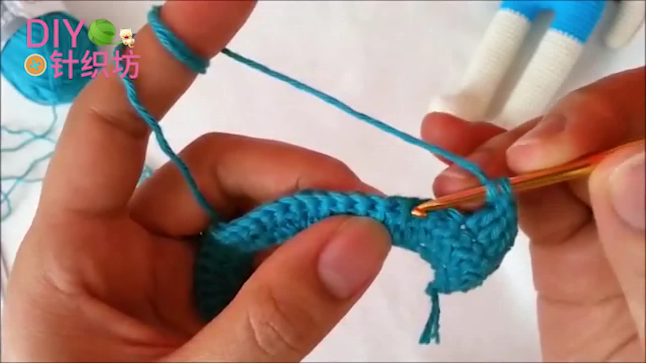 针织连衣裙宝宝勾织教程,娃娃针织连衣裙编织视频