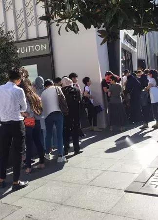 一个牧师毁掉了土耳其,中国代购成了最大赢家