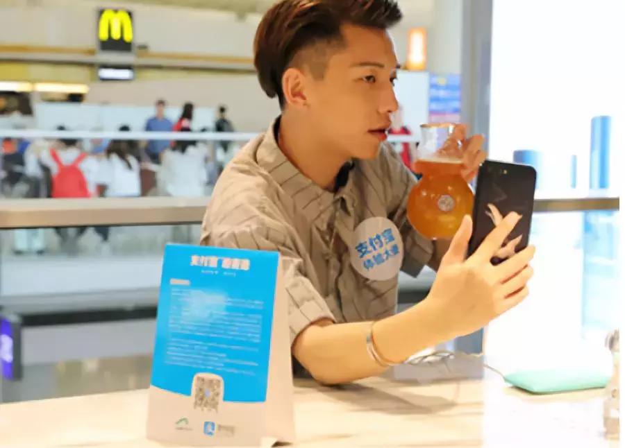 香港机场玩乐,香港机场必看