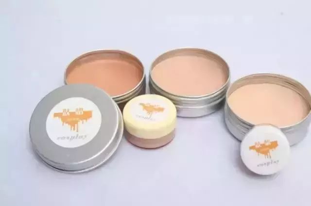 快停手！钻鼻子、撕脸皮、割下巴“抖音易容”*法大**实在太可怕！