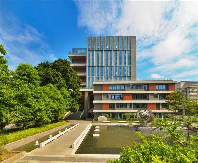 名校解码丨整个学期一半在“玩”，福州三中怎样保持优势的？