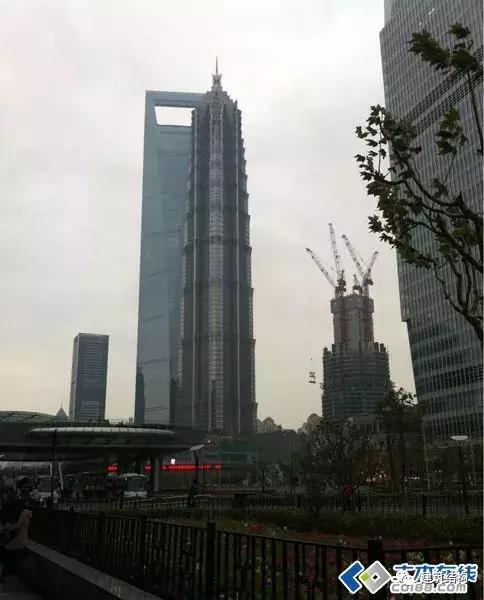 上海中心大厦127层怎么有632米,上海中心大厦632米127层内部