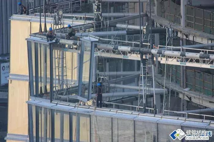 上海中心大厦127层怎么有632米,上海中心大厦632米127层内部