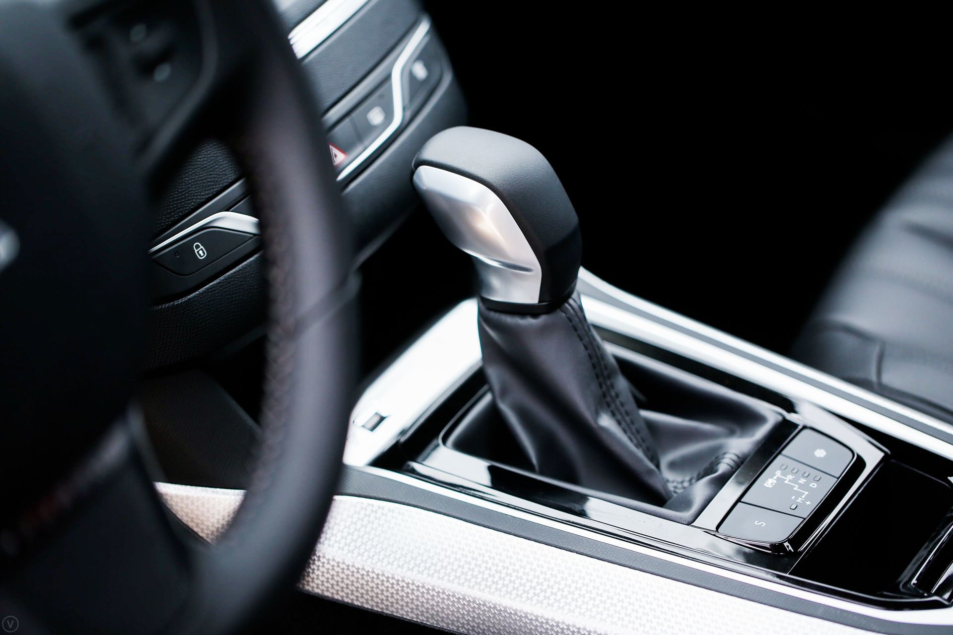 的士速递4开场,的士速递标致308