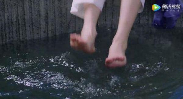 香蜜旭凤被赶出天界,香蜜锦觅旭凤被控制