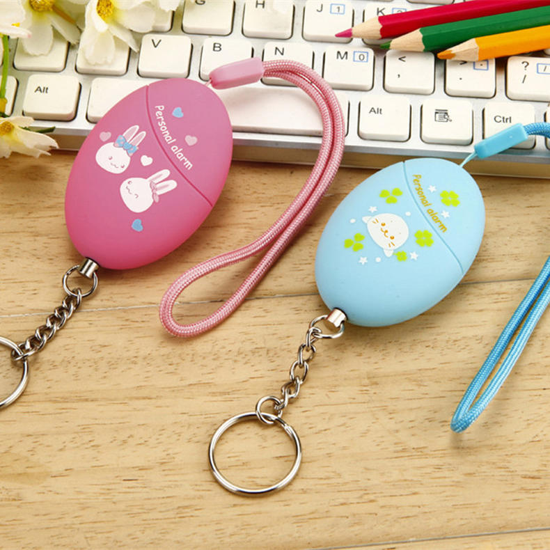 小姐姐,你们的包包里都装着什么呀?