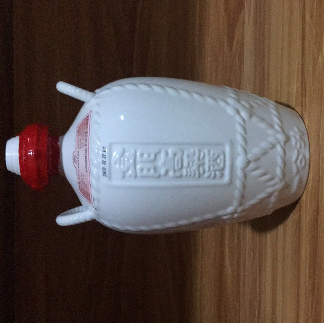 823金门高粱酒早期防伪,金门高粱酒58度白瓷坛测评