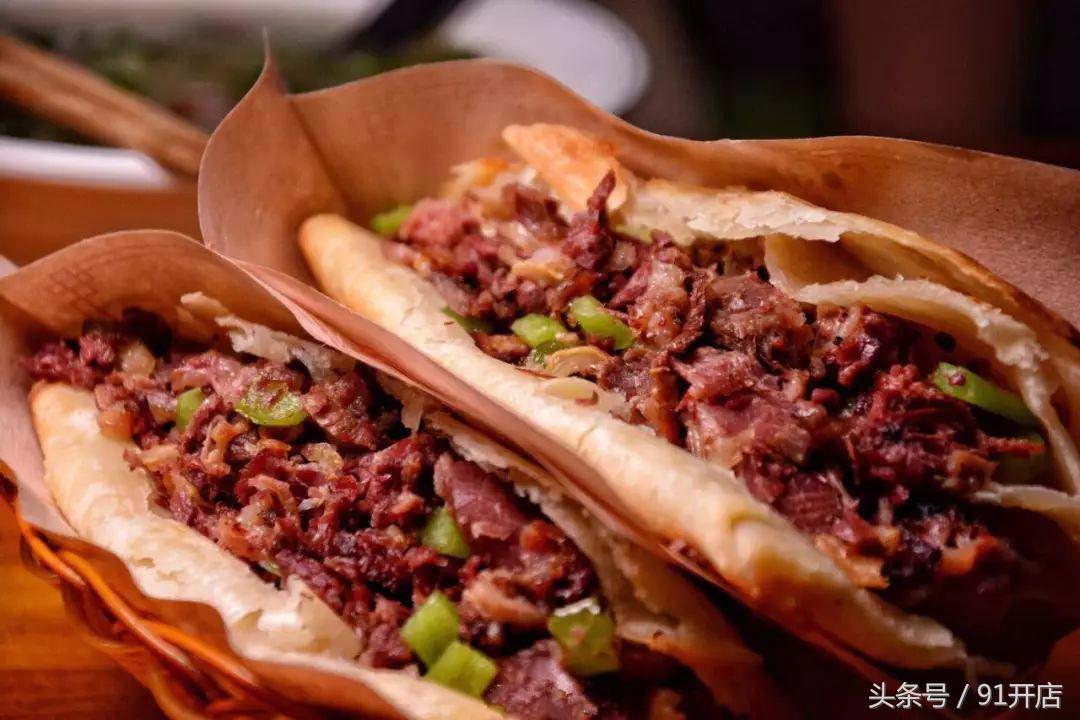 兔头一年卖100万只兔,一天卖200只的兔子