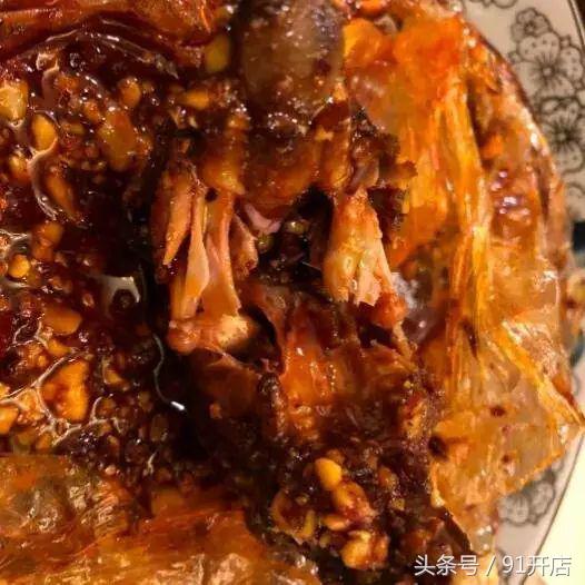 兔头一年卖100万只兔,一天卖200只的兔子