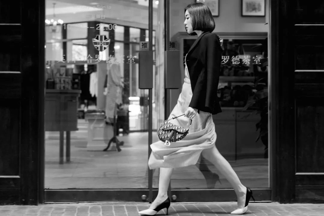 “我要，我奋斗，我买单”｜这才是女孩们的理想爱情